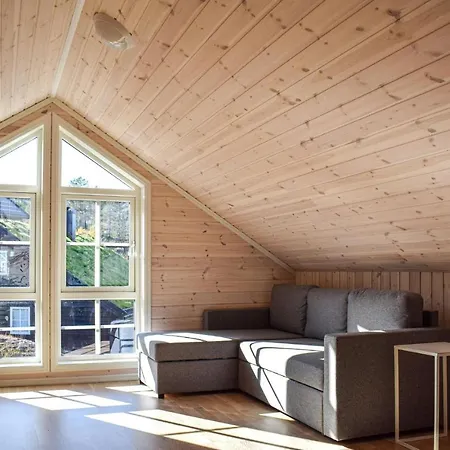 Stunning In Skare W/ Wifi And 5 Bedrooms * Skare (More og Romsdal)